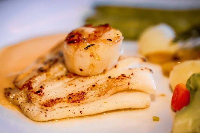 Modern French scallops with asparagus and foam